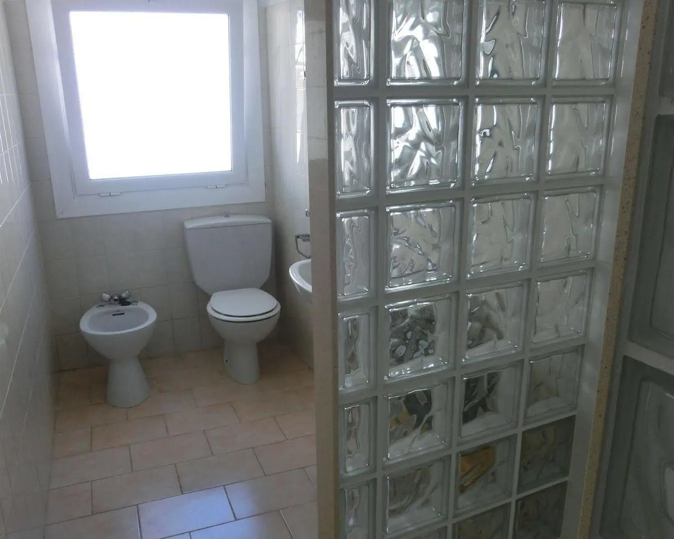 Hotel Can Catala L' Escala 0*,
